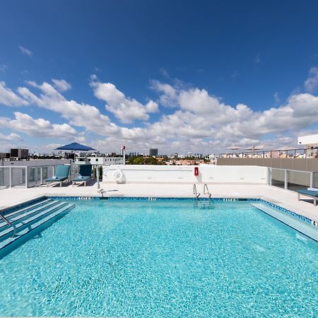 Penguin Hotel Miami Beach Bagian luar foto