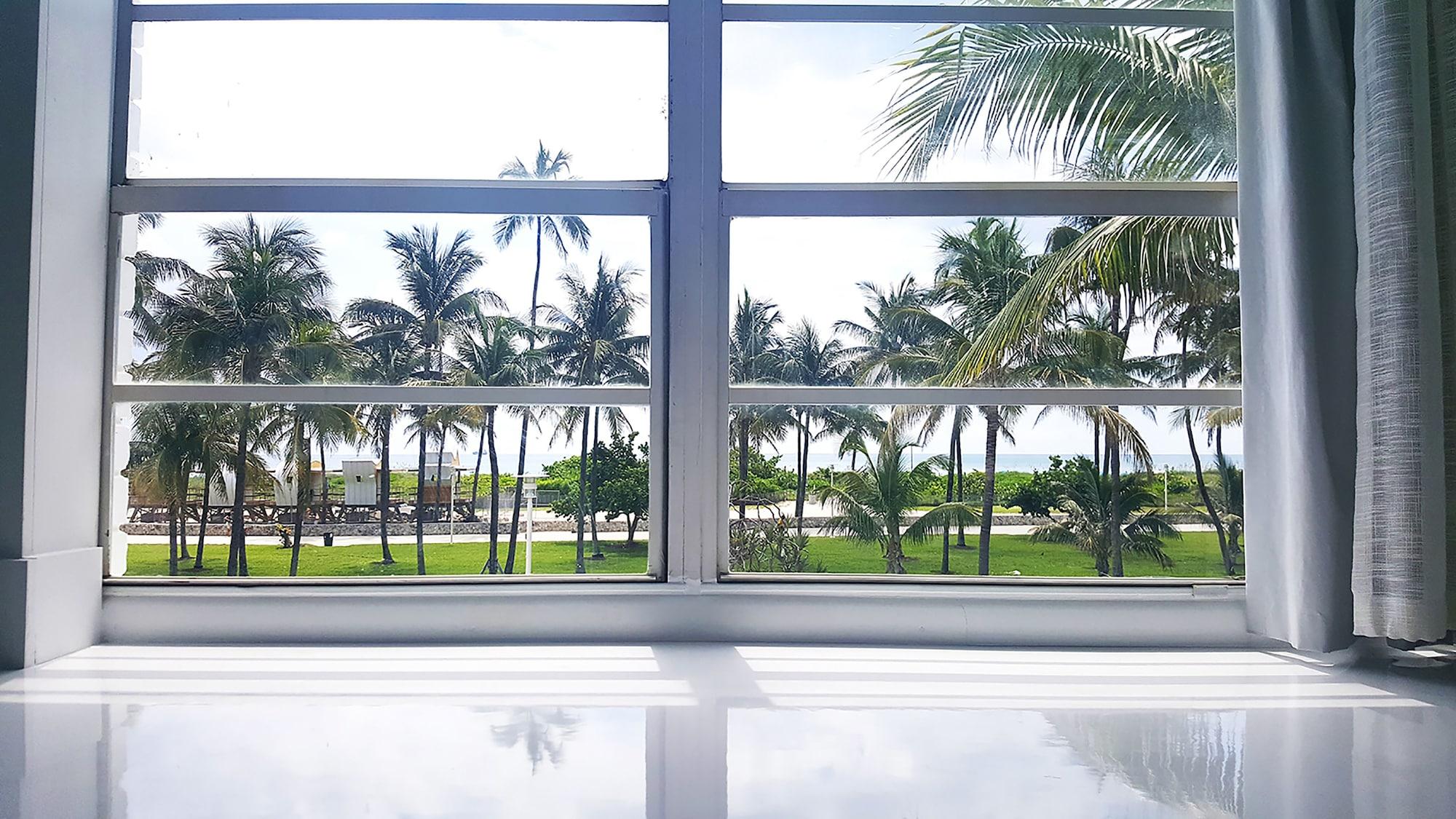 Penguin Hotel Miami Beach Bagian luar foto