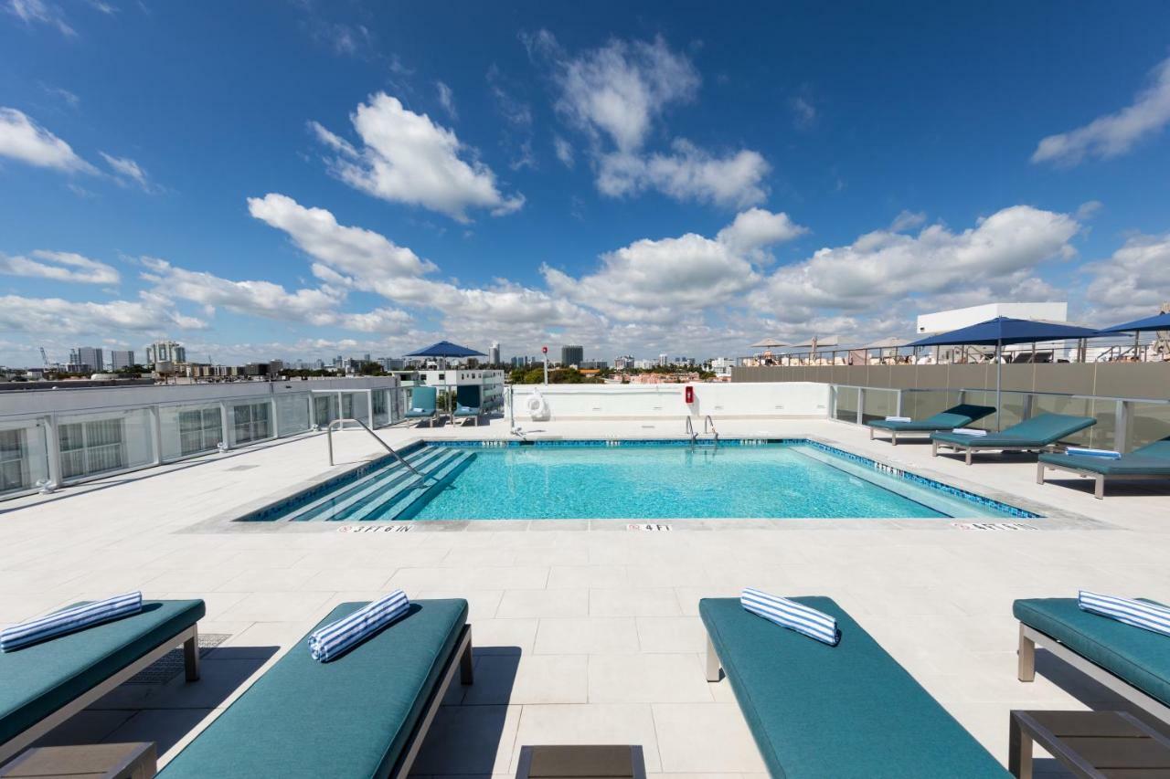 Penguin Hotel Miami Beach Bagian luar foto